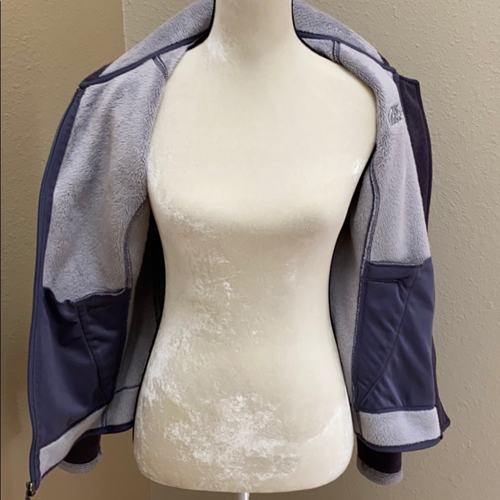 North face jacket - Picture 3 of 3